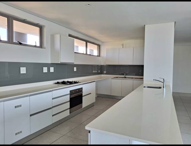 3 BEDROOM APARTMENT FOR SALE IN SIBAYA PRECINCT